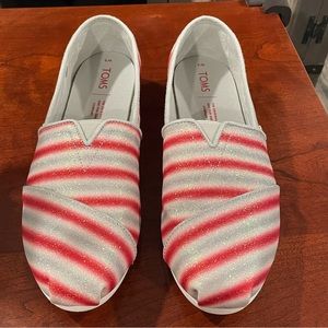 TOMS Candy Cane Print Size 8